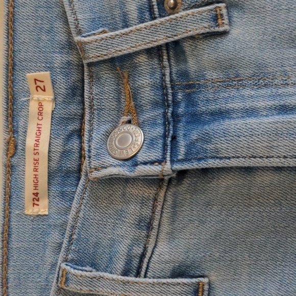 Levi's High Rise Straight Crop Jeans - Picture 2 of 5